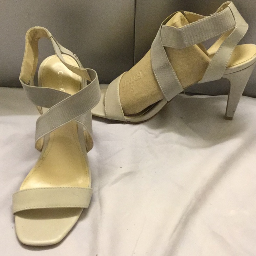 Never worn Calvin Klein Sandal - Picture 3 of 8